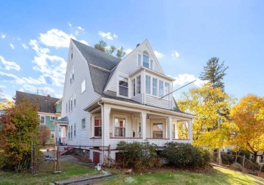 4 - 6 West Street, Arlington, Massachusetts 02476, 7 Bedrooms Bedrooms, 14 Rooms Rooms,2 BathroomsBathrooms,Residential Income,For Sale,West Street,73386776