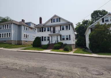 235 Common St, Watertown, Massachusetts 02472, 6 Bedrooms Bedrooms, 12 Rooms Rooms,2 BathroomsBathrooms,Residential Income,For Sale,Common St,73387002