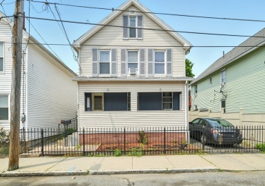 47 N Summer St, Holyoke, Massachusetts 01040, 5 Bedrooms Bedrooms, 11 Rooms Rooms,2 BathroomsBathrooms,Residential Income,For Sale,N Summer St,73387641