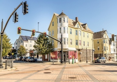1104 Acushnet Ave, New Bedford, Massachusetts 02746, 6 Bedrooms Bedrooms, 15 Rooms Rooms,3 BathroomsBathrooms,Residential Income,For Sale,Acushnet Ave,73387974