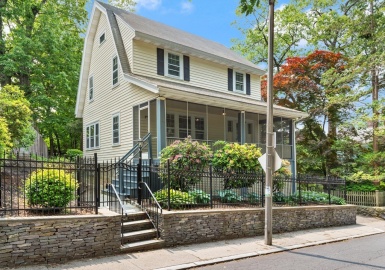 51 Southbourne Rd, Boston, Massachusetts 02130, 4 Bedrooms Bedrooms, 8 Rooms Rooms,2 BathroomsBathrooms,Residential,For Sale,Southbourne Rd,73388126