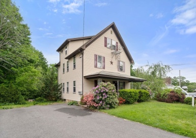 1438 Somerset Ave, Taunton, Massachusetts 02780, 5 Bedrooms Bedrooms, 14 Rooms Rooms,3 BathroomsBathrooms,Residential Income,For Sale,Somerset Ave,73381911