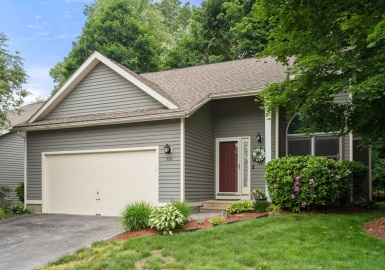 222 Weatherstone Dr, Worcester, Massachusetts 01604, 3 Bedrooms Bedrooms, 6 Rooms Rooms,2 BathroomsBathrooms,Residential,For Sale,Weatherstone Dr,73384724