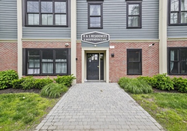 9 Independence Ave, Braintree, Massachusetts 02184, 2 Bedrooms Bedrooms, 4 Rooms Rooms,2 BathroomsBathrooms,Residential,For Sale,R & S Residences,Independence Ave,73388394