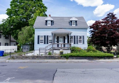 19 Mason St, Taunton, Massachusetts 02780, 5 Bedrooms Bedrooms, 9 Rooms Rooms,2 BathroomsBathrooms,Residential,For Sale,Mason St,73388442