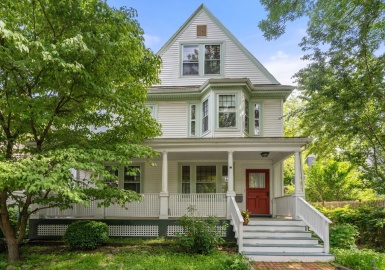18 Milton Road, Brookline, Massachusetts 02445, 6 Bedrooms Bedrooms, 11 Rooms Rooms,3.5 BathroomsBathrooms,Residential Income,For Sale,Milton Road,73388474