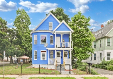 292-294 Orange St, Springfield, Massachusetts 01108, 8 Bedrooms Bedrooms, 13 Rooms Rooms,4 BathroomsBathrooms,Residential Income,For Sale,Orange St,73388879