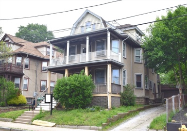 130-132 North Street, Medford, Massachusetts 02155, 7 Bedrooms Bedrooms, 15 Rooms Rooms,3 BathroomsBathrooms,Residential Income,For Sale,North Street,73389665