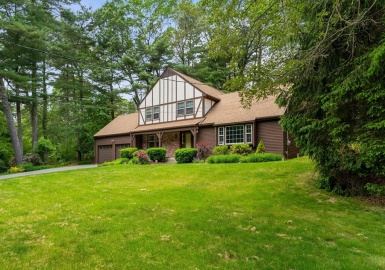 369 Border Rd, Concord, Massachusetts 01742, 4 Bedrooms Bedrooms, 8 Rooms Rooms,3.5 BathroomsBathrooms,Residential,For Sale,Border Rd,73389781