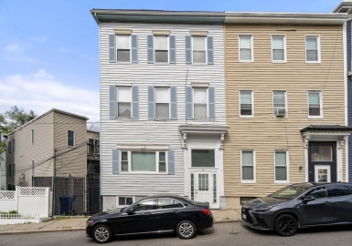 13 Knowlton, Boston, Massachusetts 02127, 3 Bedrooms Bedrooms, 6 Rooms Rooms,2.5 BathroomsBathrooms,Residential Lease,For Rent,Knowlton,73390729