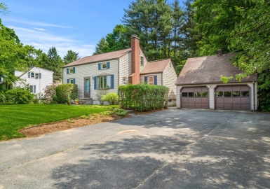 327 South St, Northborough, Massachusetts 01532, 3 Bedrooms Bedrooms, 6 Rooms Rooms,1 BathroomBathrooms,Residential,For Sale,South St,73390724