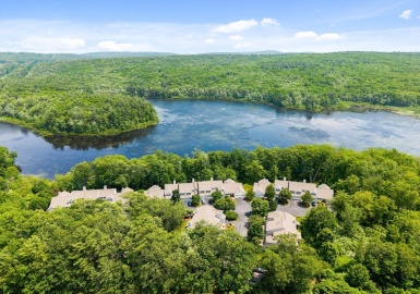 98 Saw Mill Pond Rd, Fitchburg, Massachusetts 01420, 2 Bedrooms Bedrooms, 5 Rooms Rooms,1.5 BathroomsBathrooms,Residential,For Sale,Sawmill Pond Condominium,Saw Mill Pond Rd,73390732