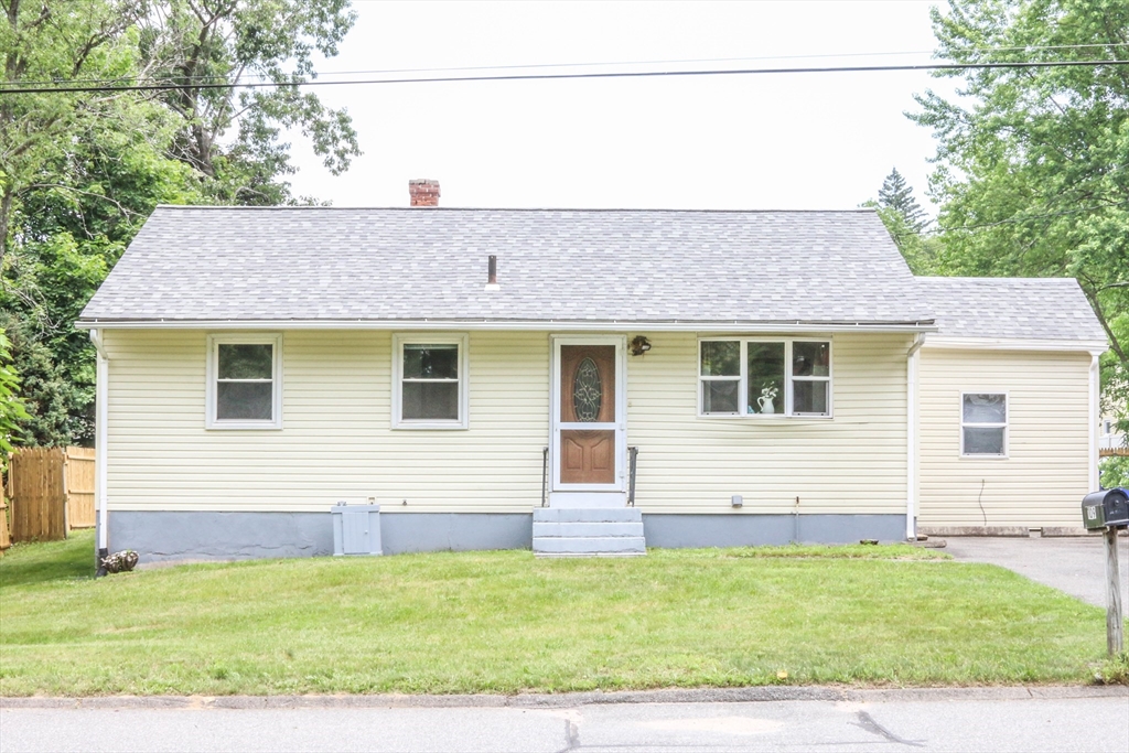 109 Bacon Rd, Springfield, Massachusetts 01119, 4 Bedrooms Bedrooms, 5 Rooms Rooms,2 BathroomsBathrooms,Residential,For Sale,Bacon Rd,73391068