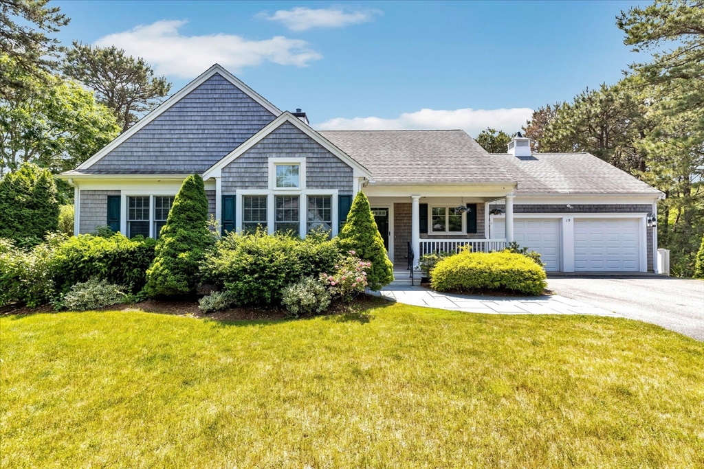 19 Eagle Ln, Barnstable, Massachusetts 02635, 3 Bedrooms Bedrooms, 8 Rooms Rooms,3 BathroomsBathrooms,Residential,For Sale,Eagle Ln,73391131
