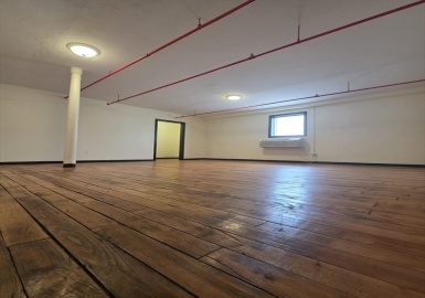 33 Dover St, Brockton, Massachusetts 02301, ,Commercial Lease,For Rent,Dover St,73391214