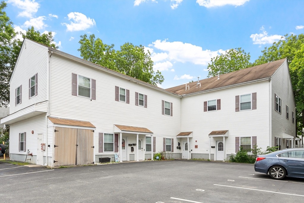 31-33 Ashland St, Haverhill, Massachusetts 01830, 1 Bedroom Bedrooms, 3 Rooms Rooms,1.5 BathroomsBathrooms,Residential,For Sale,Ashland Place Condominiums,Ashland St,73391142
