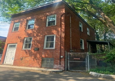 10 Eldridge Pl, Chelsea, Massachusetts 02150, 3 Bedrooms Bedrooms, 6 Rooms Rooms,1.5 BathroomsBathrooms,Residential,For Sale,Eldridge Pl,73391519