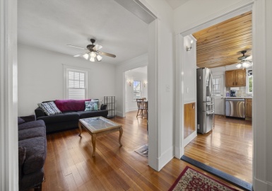 123 Central Ave, Everett, Massachusetts 02149, 3 Bedrooms Bedrooms, 6 Rooms Rooms,1.5 BathroomsBathrooms,Residential,For Sale,Central Ave,73391726