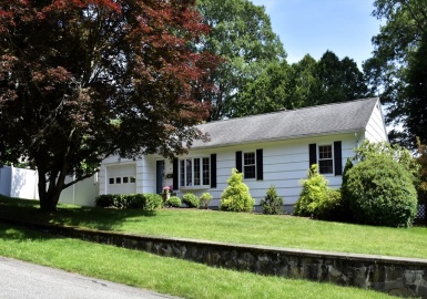 21 Raleigh Rd, Webster, Massachusetts 01570, 3 Bedrooms Bedrooms, 5 Rooms Rooms,1 BathroomBathrooms,Residential,For Sale,Raleigh Rd,73391741