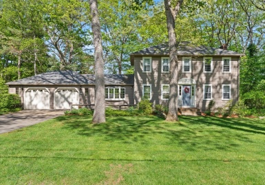 18 Sylvan Way, Sudbury, Massachusetts 01776, 4 Bedrooms Bedrooms, 9 Rooms Rooms,1.5 BathroomsBathrooms,Residential,For Sale,Sylvan Way,73391736