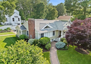 141 Cornell St, Newton, Massachusetts 02462, 4 Bedrooms Bedrooms, 7 Rooms Rooms,3 BathroomsBathrooms,Residential,For Sale,Cornell St,73391821