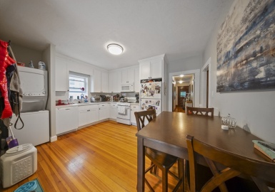 81 Glendale Rd, Quincy, Massachusetts 02169, 2 Bedrooms Bedrooms, 5 Rooms Rooms,1 BathroomBathrooms,Residential Lease,For Rent,Glendale Rd,73392056