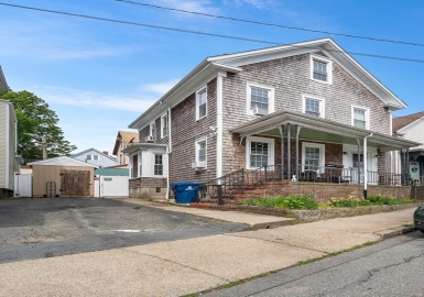 359 County St, New Bedford, Massachusetts 02740, 7 Bedrooms Bedrooms, 14 Rooms Rooms,3.5 BathroomsBathrooms,Residential Income,For Sale,County St,73391894