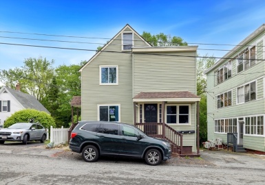 73 Ash St, Gardner, Massachusetts 01440, 4 Bedrooms Bedrooms, 10 Rooms Rooms,3 BathroomsBathrooms,Residential Income,For Sale,Ash St,73391903
