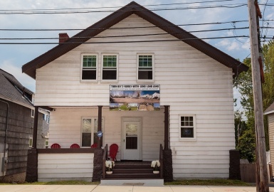 328-330 Revere Street, Winthrop, Massachusetts 02152, 5 Bedrooms Bedrooms, 10 Rooms Rooms,2 BathroomsBathrooms,Residential Income,For Sale,Revere Street,73391998