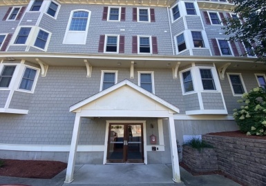 391 Pleasant Street, Melrose, Massachusetts 02176, 2 Bedrooms Bedrooms, 6 Rooms Rooms,2.5 BathroomsBathrooms,Residential Lease,For Rent,Pleasant Street,73392376