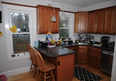 637 Canton Ave, Milton, Massachusetts 02186, 2 Bedrooms Bedrooms, 7 Rooms Rooms,1.5 BathroomsBathrooms,Residential Lease,For Rent,Canton Ave,73392383