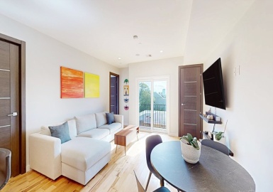 39 Lexington, Boston, Massachusetts 02128, 2 Bedrooms Bedrooms, 6 Rooms Rooms,2 BathroomsBathrooms,Residential Lease,For Rent,Lexington,73392386