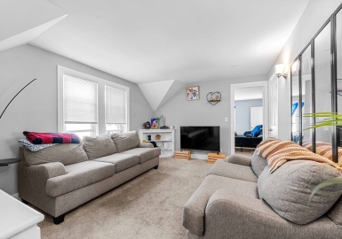 49 Parker St., New Bedford, Massachusetts 02740, 3 Bedrooms Bedrooms, 5 Rooms Rooms,1 BathroomBathrooms,Residential Lease,For Rent,Parker St.,73392427