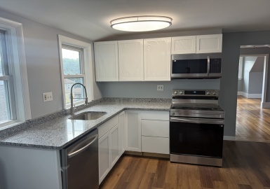363 Broadway, North Attleboro, Massachusetts 02760, 3 Bedrooms Bedrooms, 6 Rooms Rooms,1 BathroomBathrooms,Residential Lease,For Rent,Broadway,73392484