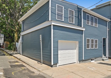 58 Chestnut St, Chelsea, Massachusetts 02150, 5 Bedrooms Bedrooms, 11 Rooms Rooms,2 BathroomsBathrooms,Residential Income,For Sale,Chestnut St,73392499