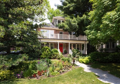 87 Greenough St, Brookline, Massachusetts 02445, 7 Bedrooms Bedrooms, 16 Rooms Rooms,6.5 BathroomsBathrooms,Residential Income,For Sale,Greenough St,73392360