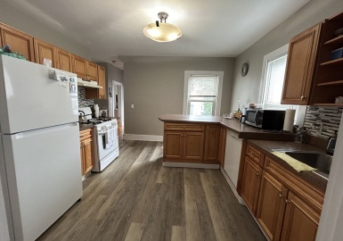 18 Crawford Street, Malden, Massachusetts 02148, 4 Bedrooms Bedrooms, 8 Rooms Rooms,1 BathroomBathrooms,Residential Lease,For Rent,Crawford Street,73392545