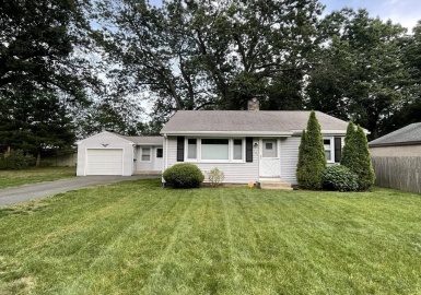 103 Kirby St, Springfield, Massachusetts 01101, 2 Bedrooms Bedrooms, 4 Rooms Rooms,1 BathroomBathrooms,Residential Lease,For Rent,Kirby St,73392791