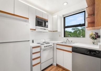 133 Commander Shea Blvd, Quincy, Massachusetts 02171, 1 Bedroom Bedrooms, 3 Rooms Rooms,1 BathroomBathrooms,Residential Lease,For Rent,Commander Shea Blvd,73392965