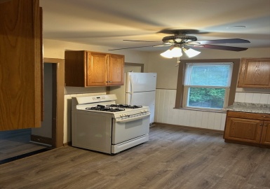 7 Thenius St., Worcester, Massachusetts 01607, 3 Bedrooms Bedrooms, 5 Rooms Rooms,1 BathroomBathrooms,Residential Lease,For Rent,Thenius St.,73393140