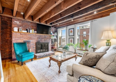 130 Fulton St, Boston, Massachusetts 02109, 1 Bedroom Bedrooms, 3 Rooms Rooms,1 BathroomBathrooms,Residential Lease,For Rent,Fulton St,73393152