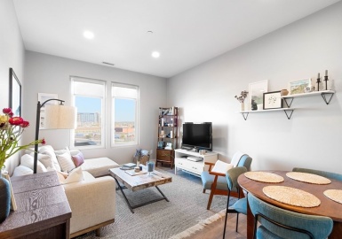 610 Rutherford Ave, Boston, Massachusetts 02129, 2 Bedrooms Bedrooms, 5 Rooms Rooms,1 BathroomBathrooms,Residential Lease,For Rent,Rutherford Ave,73393190