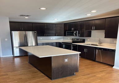 110 Trotter Rd, Weymouth, Massachusetts 02190, 2 Bedrooms Bedrooms, 5 Rooms Rooms,2 BathroomsBathrooms,Residential Lease,For Rent,Trotter Rd,73393250