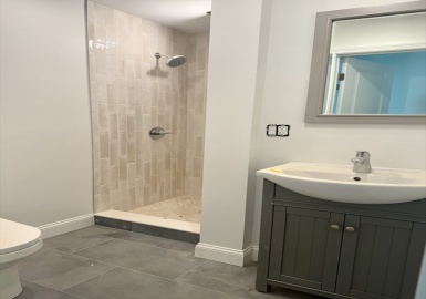 374 Centre St, Boston, Massachusetts 02130, 4 Bedrooms Bedrooms, 8 Rooms Rooms,2 BathroomsBathrooms,Residential Lease,For Rent,Centre St,73393203