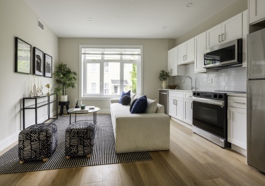 394 Mcgrath Highway, Somerville, Massachusetts 02143, 2 Bedrooms Bedrooms, 6 Rooms Rooms,2 BathroomsBathrooms,Residential Lease,For Rent,Mcgrath Highway,73393459