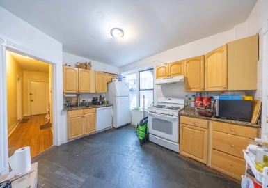 62 Empire St, Boston, Massachusetts 02134, 3 Bedrooms Bedrooms, 6 Rooms Rooms,1 BathroomBathrooms,Residential Lease,For Rent,Empire St,73393491