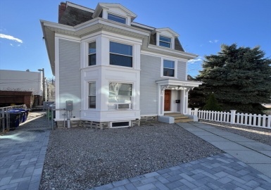 561-A E 6th St, Boston, Massachusetts 02127, 6 Bedrooms Bedrooms, 12 Rooms Rooms,4 BathroomsBathrooms,Residential Income,For Sale,E 6th St,73393275
