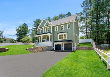 2 Suncrest Ave, Wilmington, Massachusetts 01887, 4 Bedrooms Bedrooms, 9 Rooms Rooms,3.5 BathroomsBathrooms,Residential,For Sale,Suncrest Ave,73393358