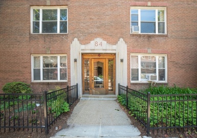 84 Strathmore Rd, Boston, Massachusetts 02135, 2 Bedrooms Bedrooms, 4 Rooms Rooms,1 BathroomBathrooms,Residential,For Sale,Towne Lyne Condominium,Strathmore Rd,73393387