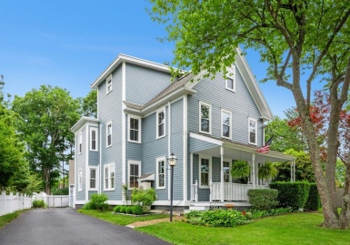 20 Summer Street, Northborough, Massachusetts 01532, 7 Bedrooms Bedrooms, 13 Rooms Rooms,4 BathroomsBathrooms,Residential Income,For Sale,Summer Street,73393504